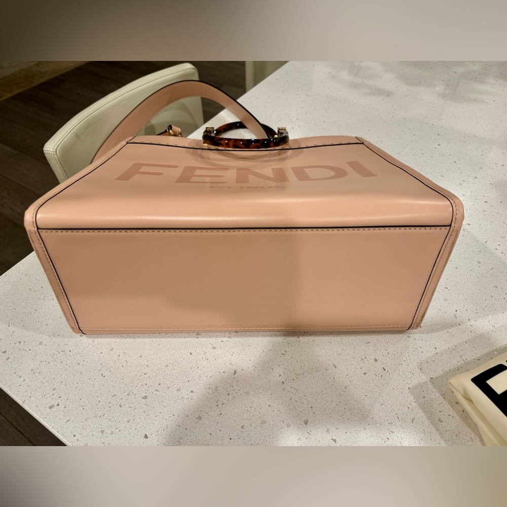 Fendi Pink Tote Bag with Tortoiseshell Effect Handles - Picture 12 of 14